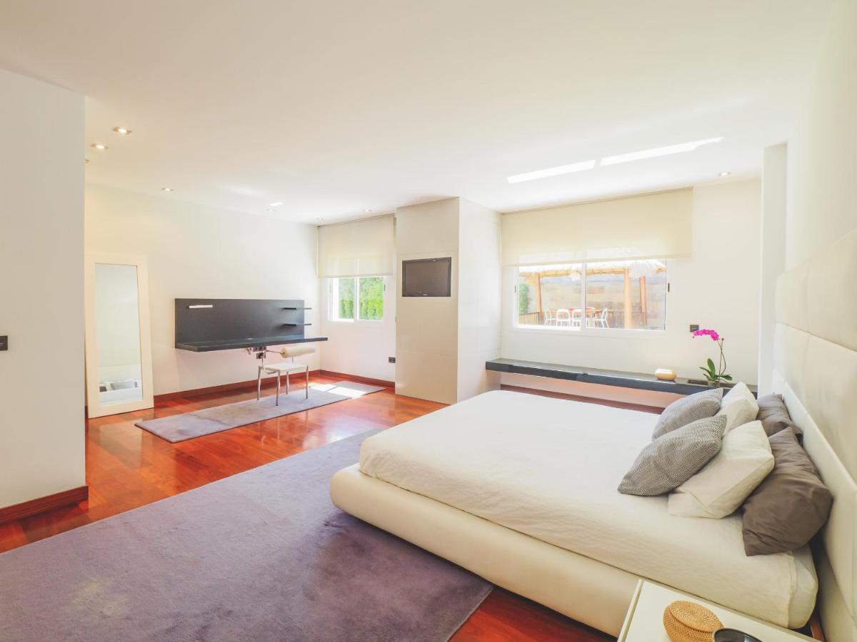 Cubo'S Gibralfaro House Center Villa Malaga Bagian luar foto